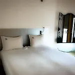 House Petit Lusa Πανσιόν