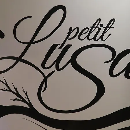 ゲストハウス House Petit Lusa リスボン