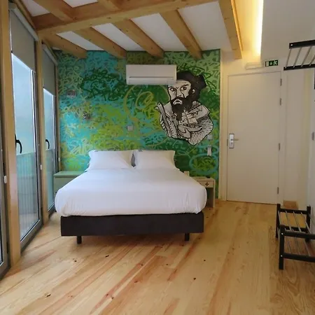 Gasthuis House Petit Lusa 3*