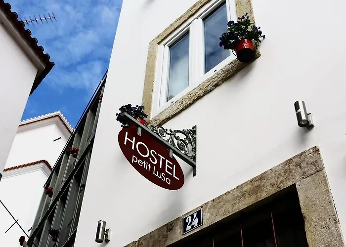 House Petit Lusa Lizbona
