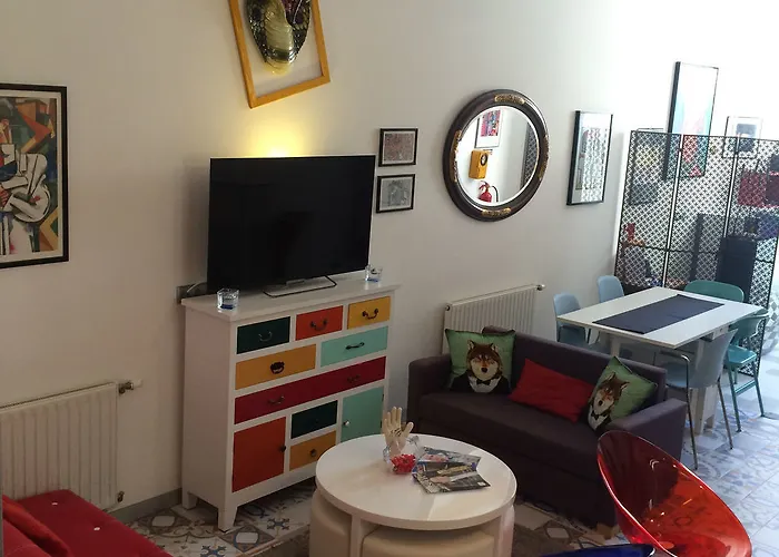 House Petit Lusa Lizbona