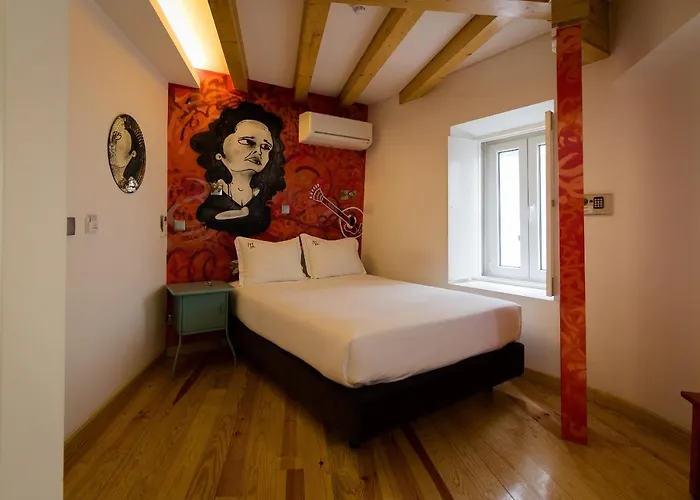 House Petit Lusa Lizbona