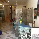 House Petit Lusa ליסבון