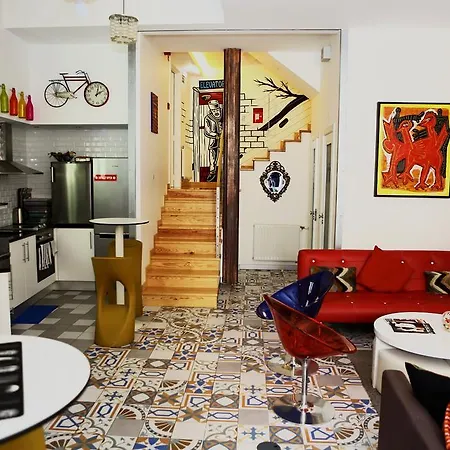 House Petit Lusa 3* Lisboa